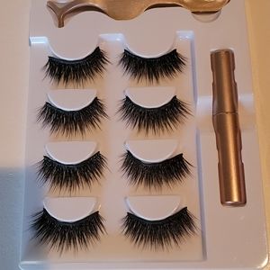 A-RIX 4 Pairs of Magnetic Eyelashes "Vixen"